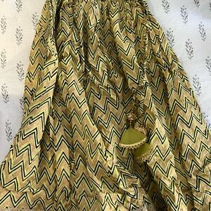 Stylish Chevron Patterned Skirt